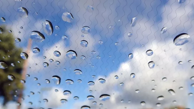 Tekuté stěrače dovedou nahradit ty klasické – a skutečně fungují