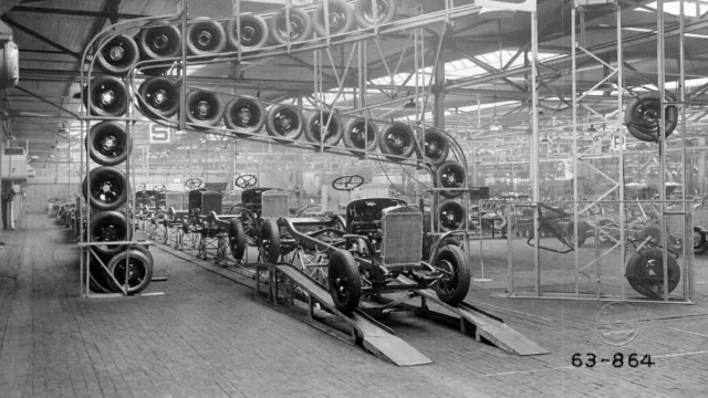 Škoda si připomíná 100 let od založení Československa: První kilometry v první republice