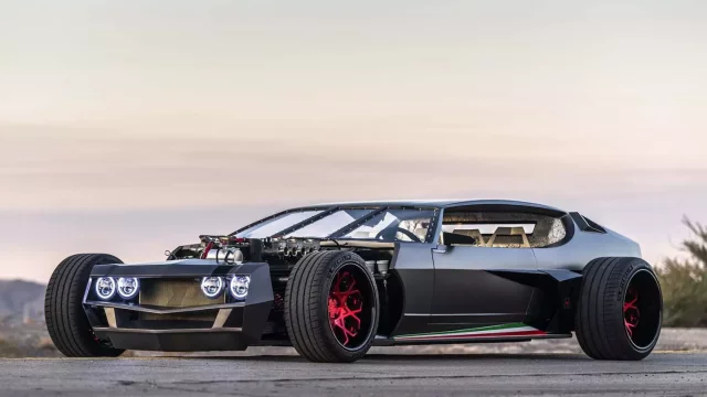 Lamborghini Espada jako šílený rat-rod míří do aukce