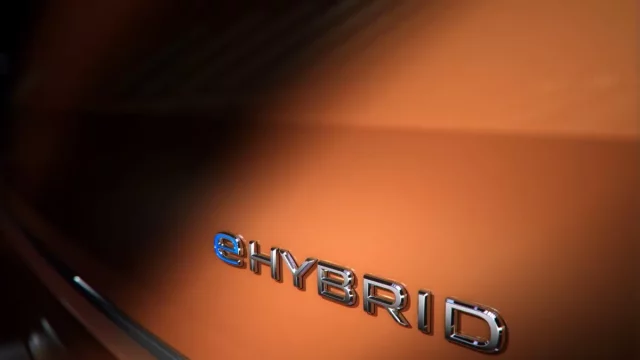 Bestseller mezi osobními dodávkami přijde poprvé jako plug-in hybrid