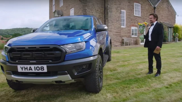 Bývalý moderátor Top Gearu vzal svoji ženu na výlet. Možná z toho bude rozvod