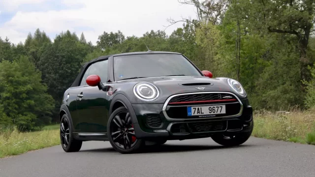 Test Mini John Cooper Works Cabrio: Tady vládne styl!