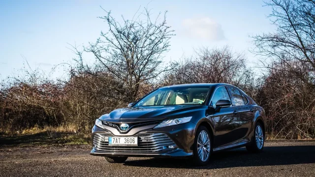 Test Toyota Camry 2.5 Hybrid: Návrat do Evropy se povedl