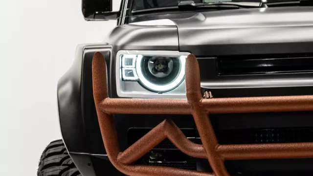 Apokalypsa vás nerozhází. Monstrózní Land Rover přežije i konec světa