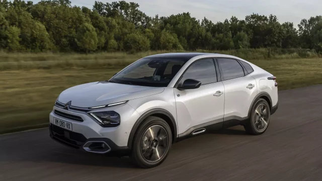 Citroën C4 X si již můžete objednat v České republice