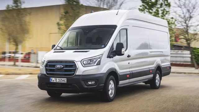 Ford Pro jde na trh. Projeli jsme nový E-Transit (první jízdní dojmy)