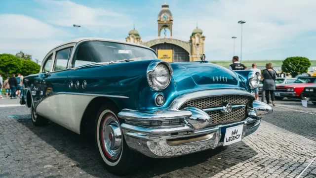 Motoristická událost léta je tady! Legendy ukáží Mercedes budoucnosti i neviděnou Octavii