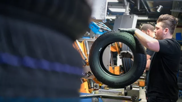 Jak vznikají pneumatiky: Vývoj trvá klidně osm let a 20 milionů kilometrů