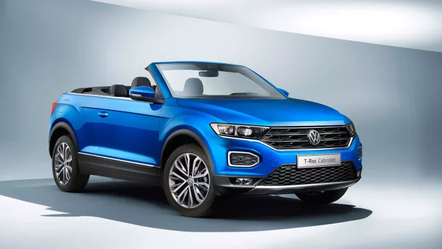 Volkswagen odstartoval výrobu bláznivého otevřeného crossoveru T-Roc Cabriolet