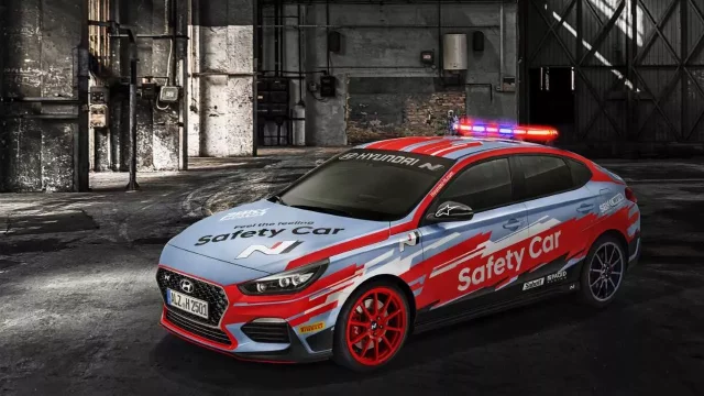 Hyundai i30 Fastback N je nový safety car mistrovství světa superbiků