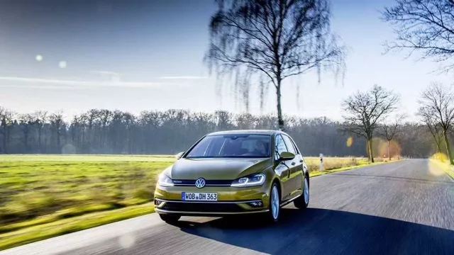 Volkswagen Golf 1.5 TSI ACT BlueMotion: Benzíňák úsporný jako TDI