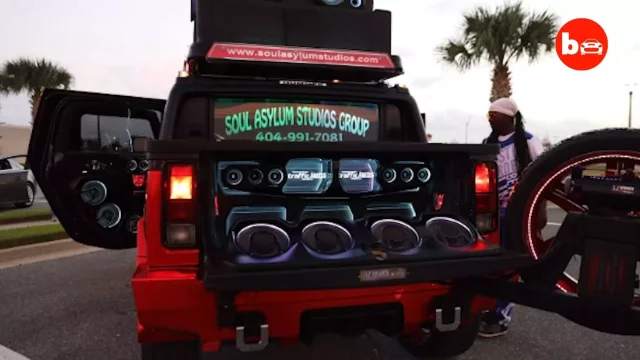 Tohle je pravá definice hudební aparatury. Dosah má takřka 5 kilometrů!