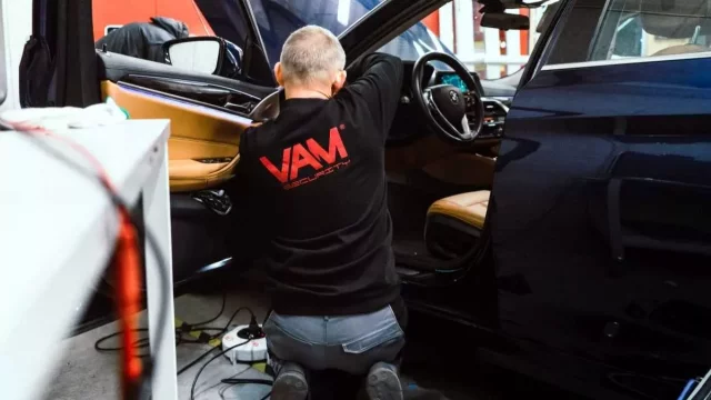 Kradou se auta všech značek: Před zloději není v bezpečí ani to vaše