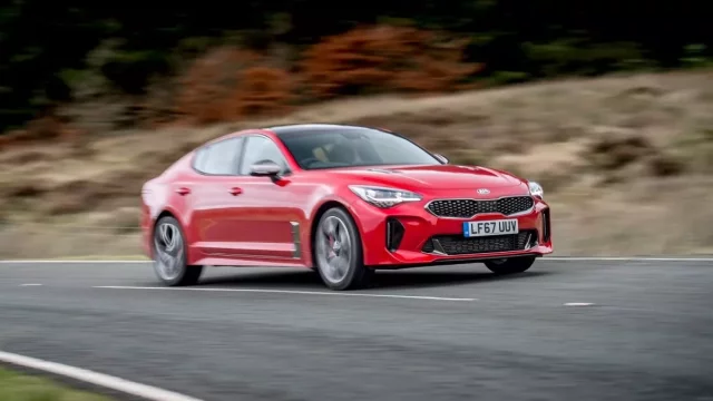 Kia Stinger se nečekaně dobře prodává. Kterou verzi si zákazníci oblíbili?