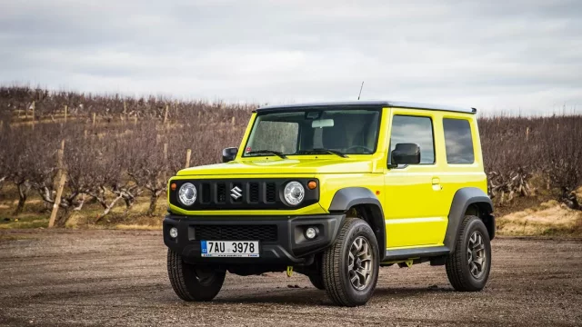 Test Suzuki Jimny 1.5 VVTi AT: Mrňavý teréňák v reflexní vestě