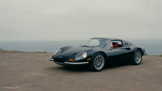 Ferrari Dino patří mezi podceňovaná auta. Tenhle unikát ovšem skrývá motor z legendární F40