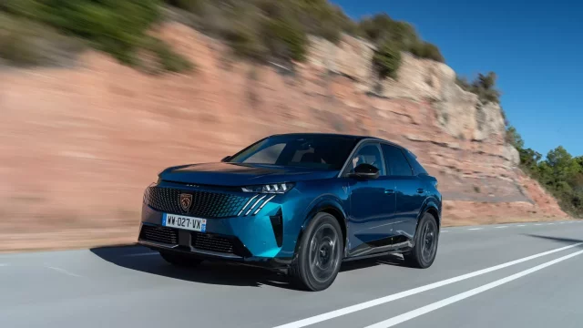 Nový Peugeot 3008 je konečně v Česku! Za 749 tisíc korun nabízí spoustu muziky