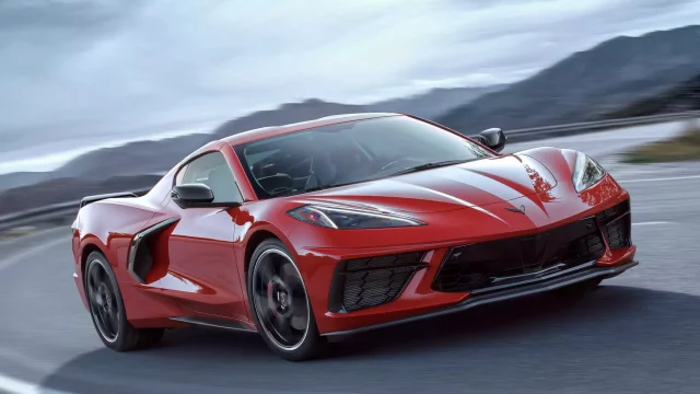 Chevrolet Corvette Stingray s motorem uprostřed se oficiálně představuje