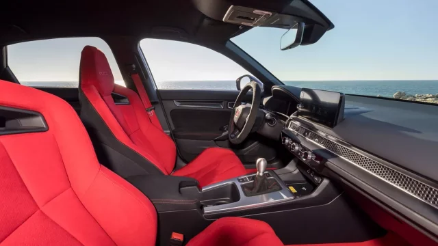 První dodávky Honda Civic Type R jsou již na cestě