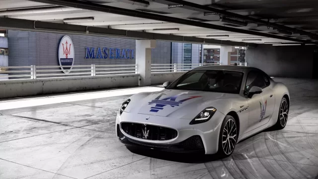 Nové Maserati GranTurismo vyráží do ulic ještě před oficiálním odhalením