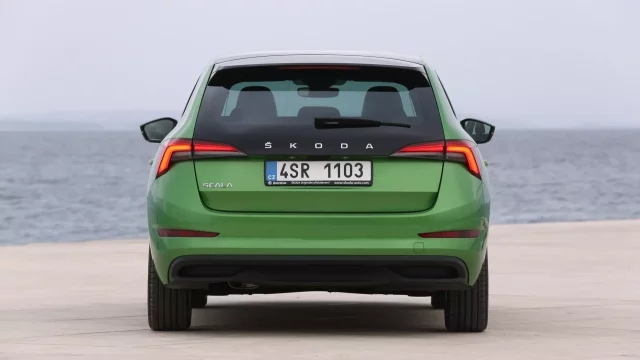 Prodejní šlágry: Za co nejčastěji připlácejí zákazníci Škodovek Scala a Kamiq?