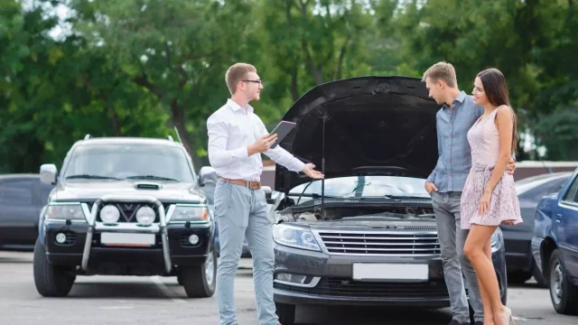 Jak koupit ojetinu a nespálit se? Dodržte pět základních kroků