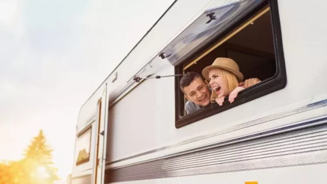 Sonda do interiéru obytného vozu: Vyrazte kamkoliv s hotelem na kolech