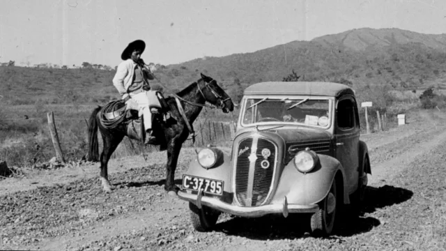 Škoda Popular objevuje Argentinu: Příběh zapomenutého cestovatele Františka Alexandera Elstnera