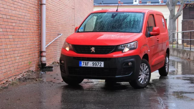 Test Peugeot Partner 1.5 BlueHDI 130: Malá velká dodávka