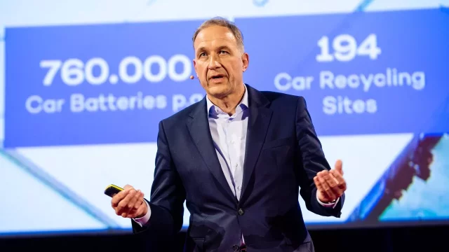 Díky opravám a repasování akumulátorů se očekává významné snížení nákladů i emisí