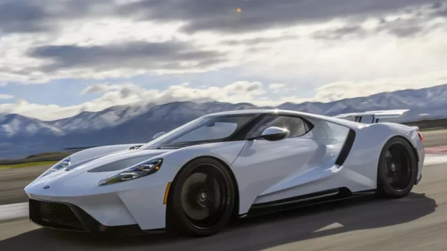 Ford fláká výrobu supersportu GT. Jaké k tomu má důvody?