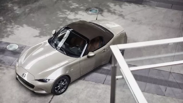 Mazda MX-5 přijíždí s lehkou modernizací s novými barvami