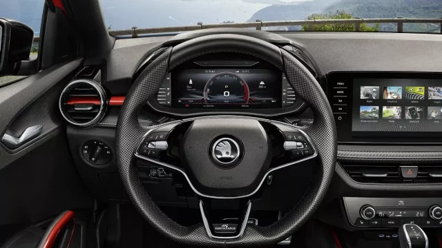 Tohle je nejsportovnější Fabia. Vzhledem nadchne, výkonem neurazí