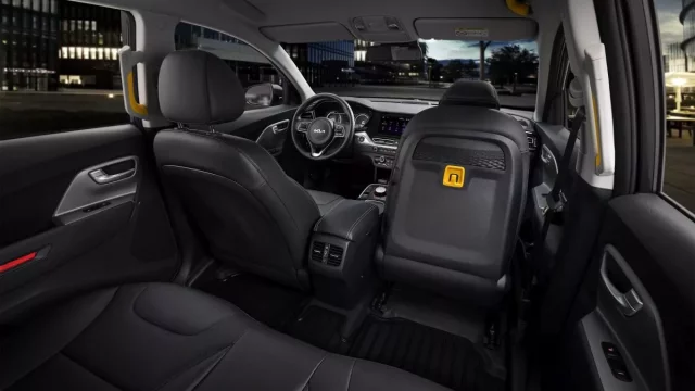 Kia představuje nafouknuté Niro Plus. Češi by tohle auto milovali, bohužel mají smůlu