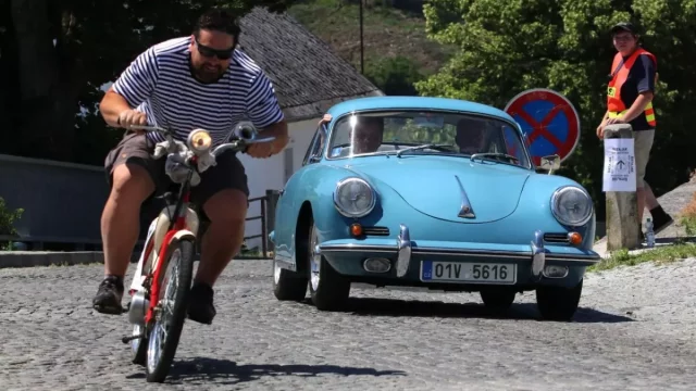 Unikátní závod do vrchu automobilů a motocyklů Rataják 2021 je zpět