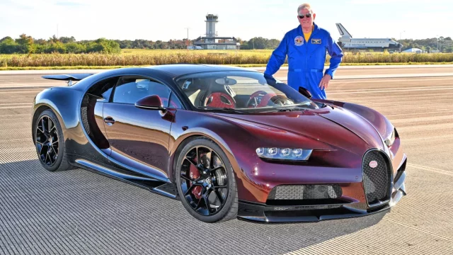 Bugatti usadilo za volant Chironu astronauta. Nepřišlo mu trochu pomalé?
