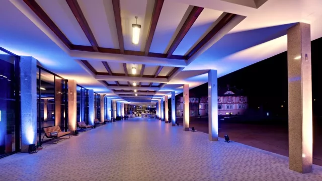 Navštivte Luhačovice a projděte si rekonstruovanou kolonádu v její původní nádheře