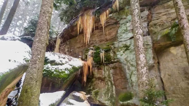 Vyrazte do přírody na Pulčínské ledopády