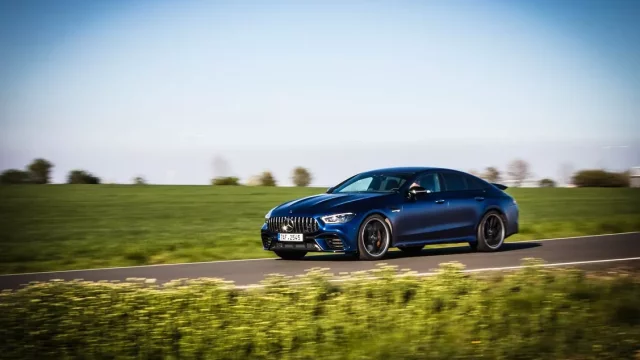 Test Mercedes-AMG GT 63 S 4Matic+: Manažerský supersport
