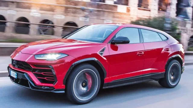 Lamborghini Urus trápí softwarové chyby. Neuvěříte, co všechno se pokazilo
