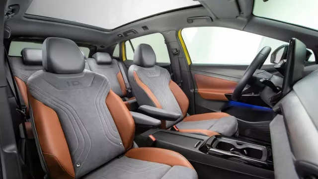 Elektrický konkurent Škody Enyaq iV míří do prodeje, navzdory dražší značce vyjde levněji