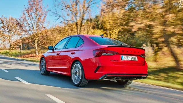 Škoda Octavia RS přijíždí v akční edici 120 let Motorsport