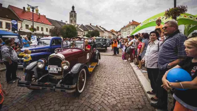Veteran Rallye Kutná Hora startuje tento víkend, nejstarší auto bude z roku 1908