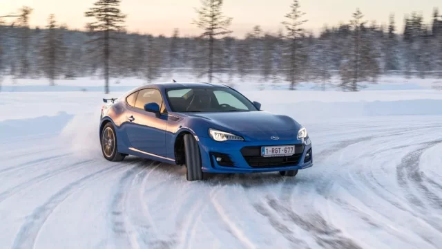 Kottás: Nasněžilo. Zimní pneumatiky přitom už zítra můžete zahodit