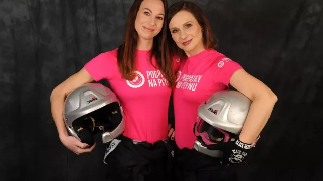 „Dálková rallye se nedá jet bez mozku,“ říká Lenka Hlavatá, zakladatelka projektu Podpatky na plynu.