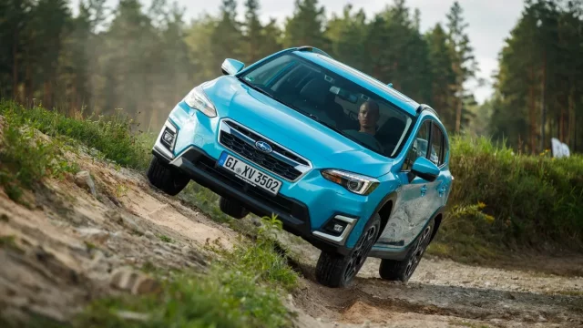 Subaru XV e-Boxer: Vyzkoušeli jsme nový hybridní SUV v lotyšské Rize (první jízdní dojmy)