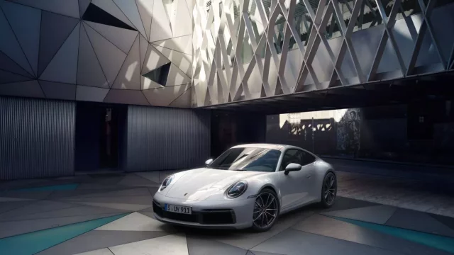 Český prodejce Porsche svolává fanoušky. Umožňuje ovlivnění konfigurace skladové 911