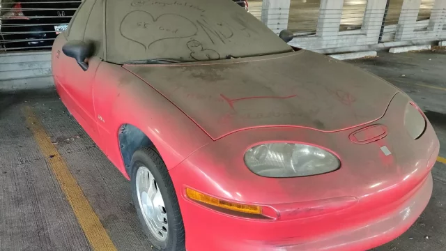 V USA byl nalezen experimentální elektromobil GM EV1. Skrývá se před zákeřnou automobilkou