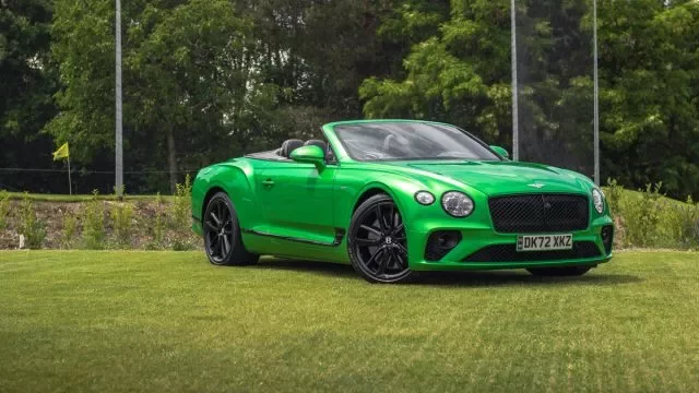 Bentley je supersport a sexy tank na každodenní použití