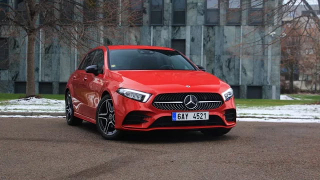 Mercedes-Benz A 180 d: Kámoš na pokec